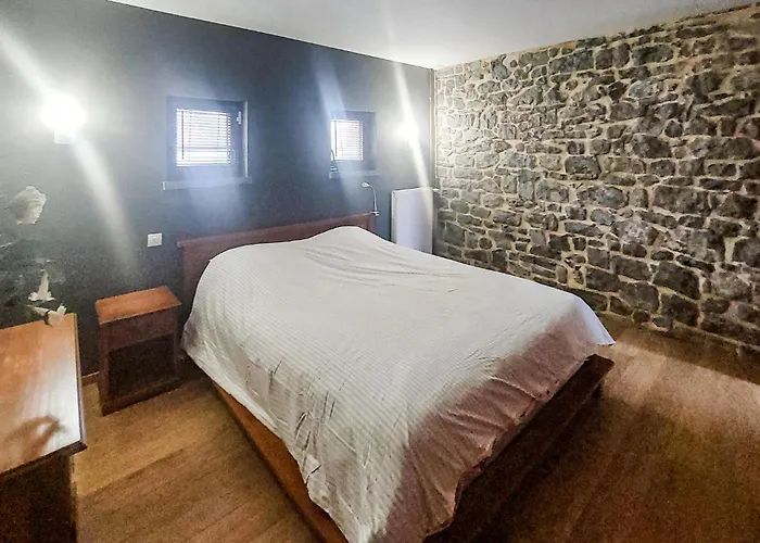 Jolie Maison Avec Piscine Hestrud